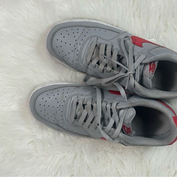 Nike Sneakers with Red Accents main image 6